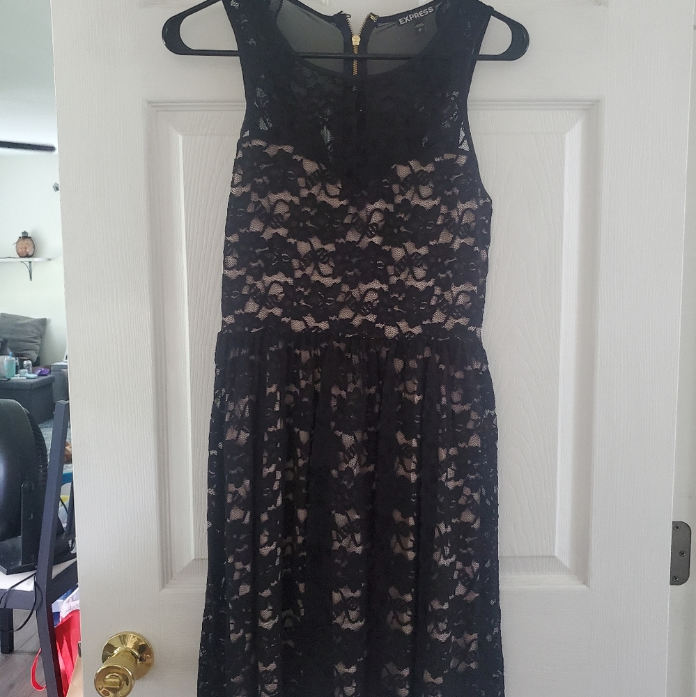 Express S Lace LBD